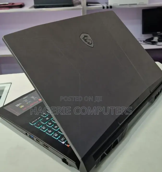New Laptop MSI Pulse GL66 16GB Intel Core I7 SSD 1T