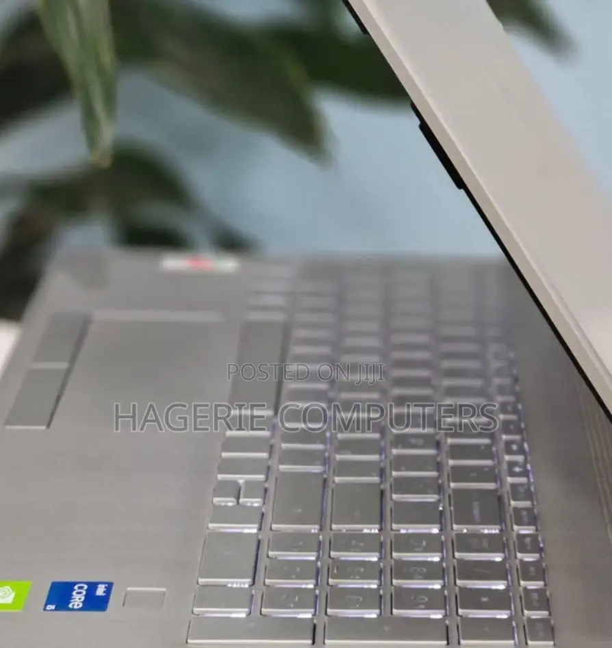 New Laptop HP 15-Da2933nia 8GB Intel Core I5 SSD 512GB