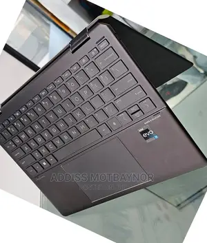 New Laptop HP Spectre 16GB Intel Core i7 SSD 1T