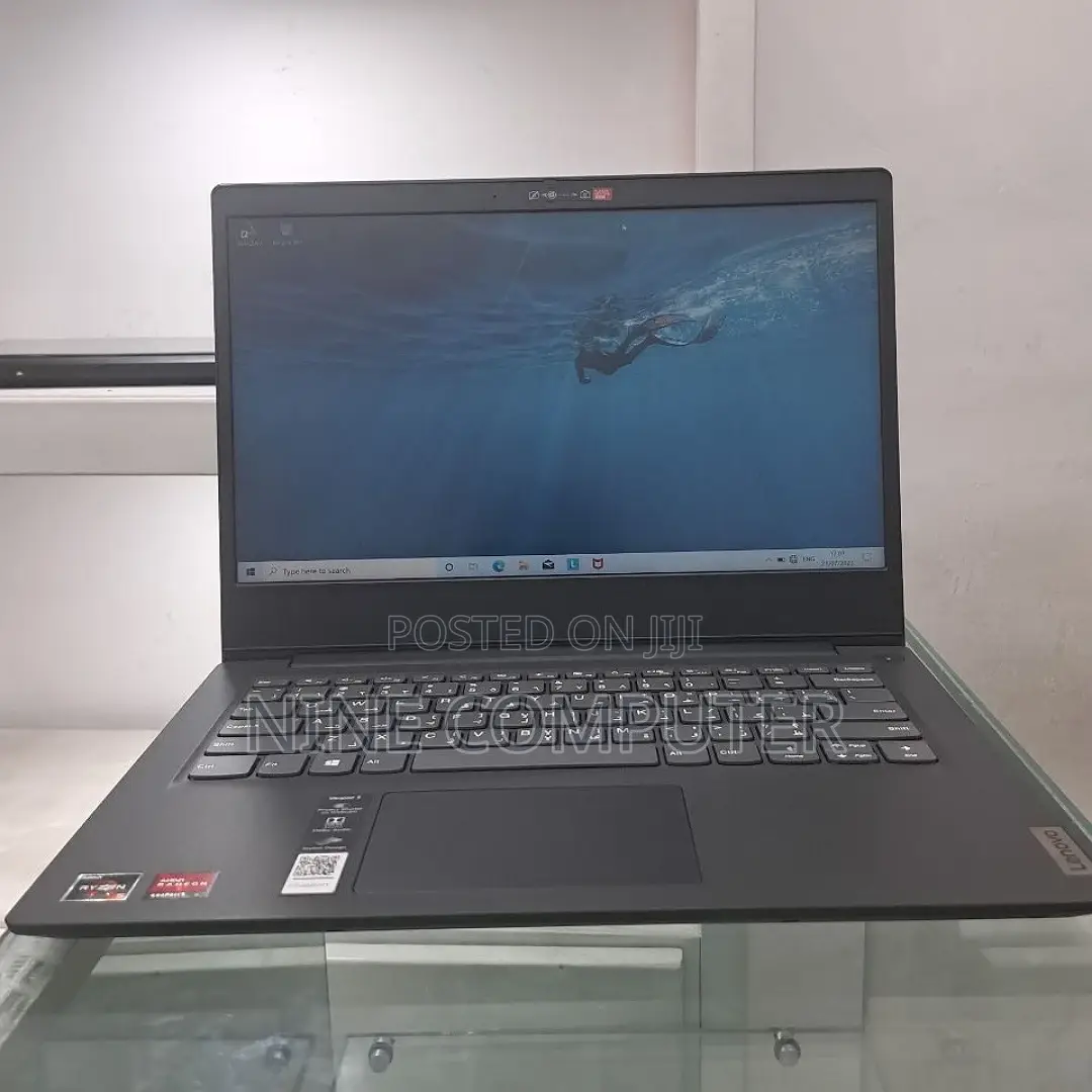 New Laptop Lenovo Ideapad 3 8GB AMD Ryzen 5 SSD 256GB