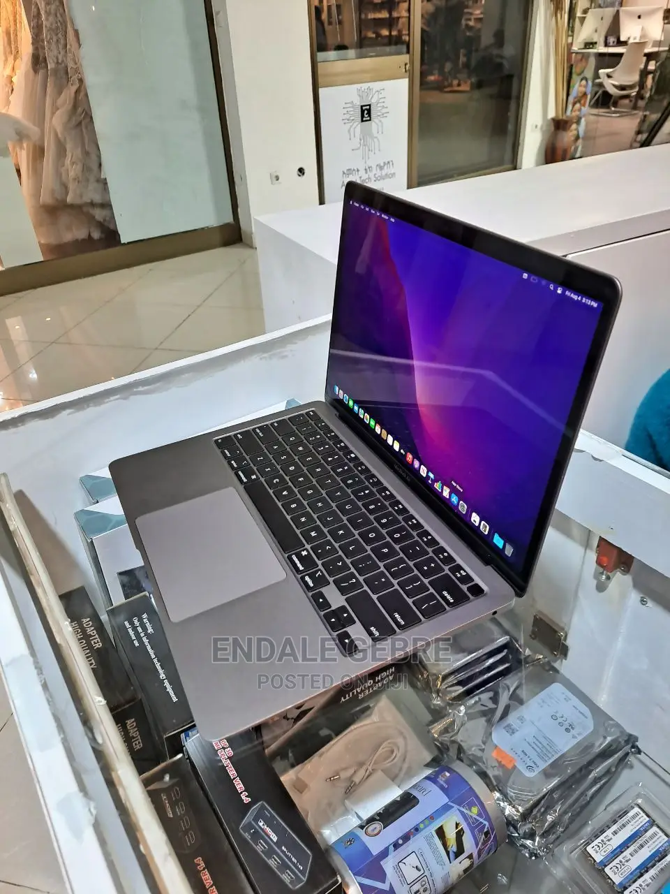 New Laptop Apple MacBook Air 2020 8GB Intel Core I3 SSD 256GB