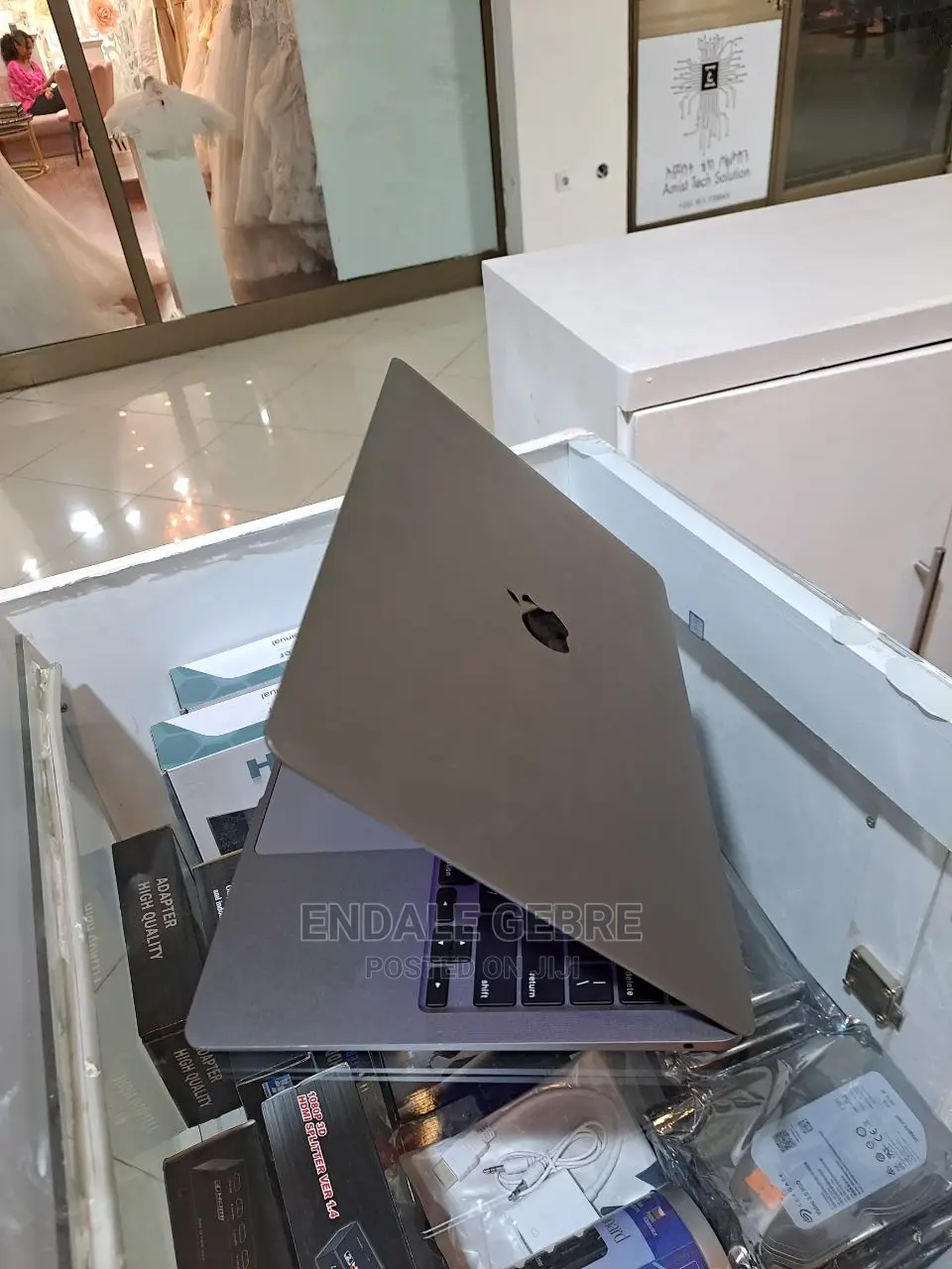 New Laptop Apple MacBook Air 2020 8GB Intel Core I3 SSD 256GB