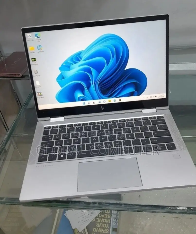 New Laptop HP 252 G3 16GB Intel Core i7 SSD 512GB