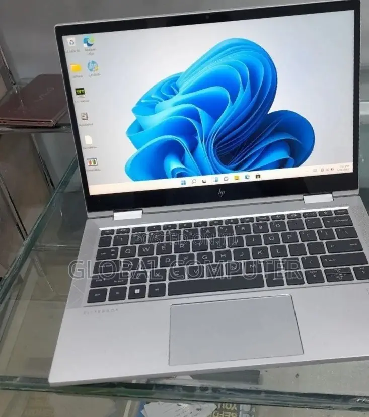 New Laptop HP 252 G3 16GB Intel Core i7 SSD 512GB