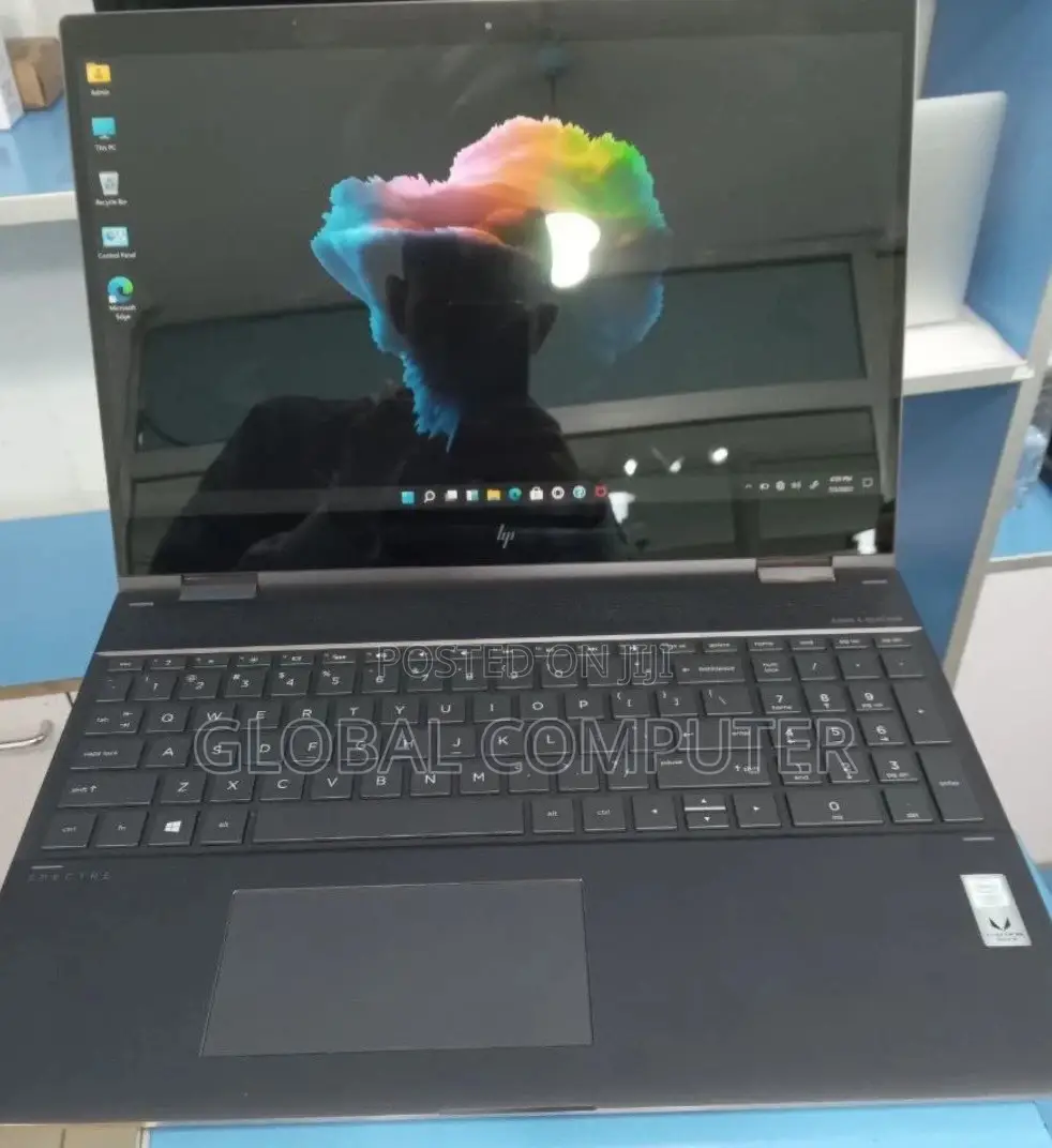 New Laptop HP Spectre X360 8GB Intel Core I7 SSD 512GB