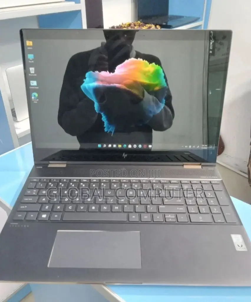 New Laptop HP Spectre X360 8GB Intel Core I7 SSD 512GB