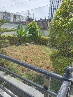 6bdrm House in Samit, Bole for sale