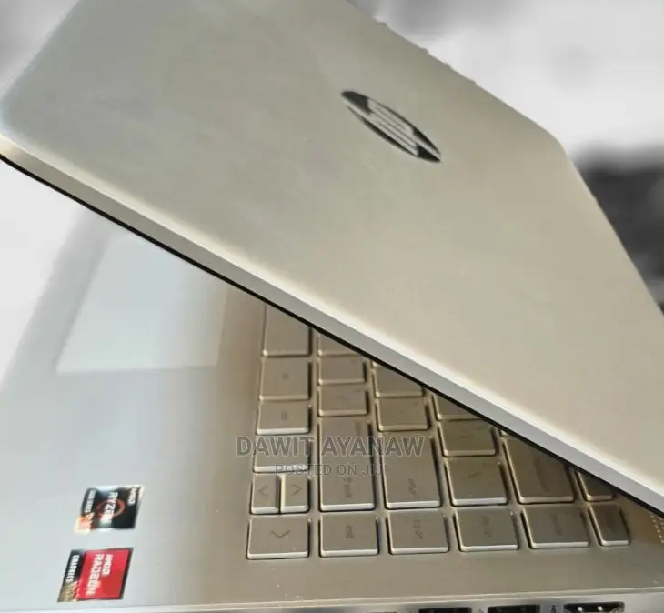 New Laptop HP 14-Dq1088wm 16GB AMD Ryzen 5 SSD 512GB