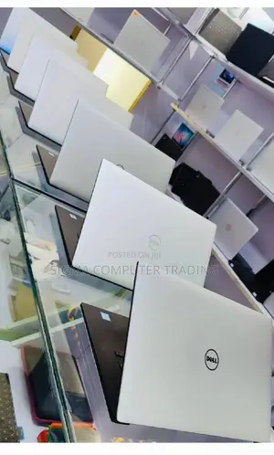 Photo - New Laptop Dell Precision 15 5520 16GB Intel Core I7 SSD 512GB