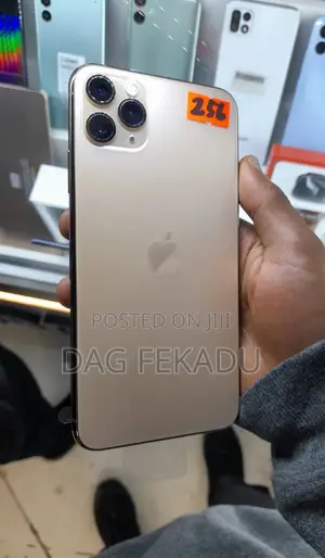 New Apple iPhone 11 Pro Max 256 GB