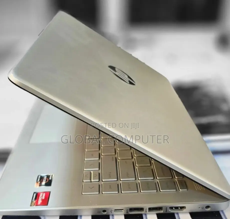 New Laptop HP Stream Notebook 8GB AMD Ryzen 5 SSD 512GB