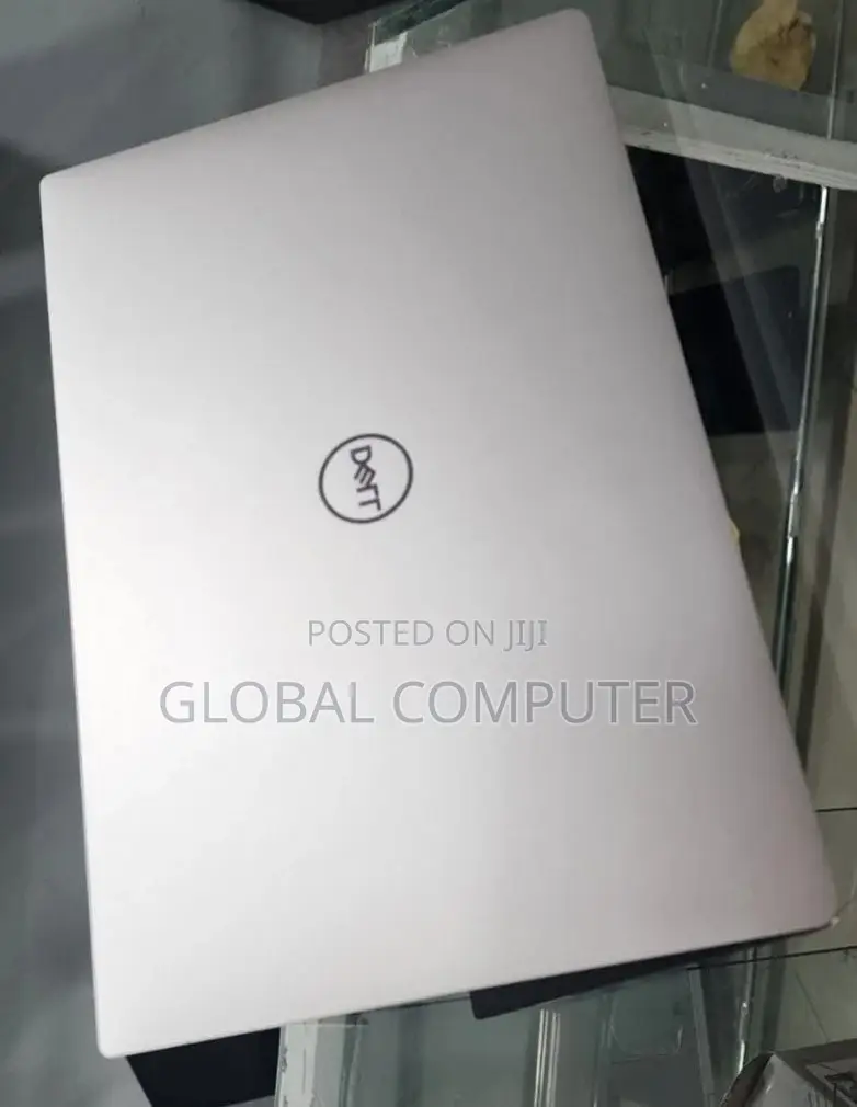 New Laptop Dell XPS 15Z 8GB Intel Core I5 SSD 512GB