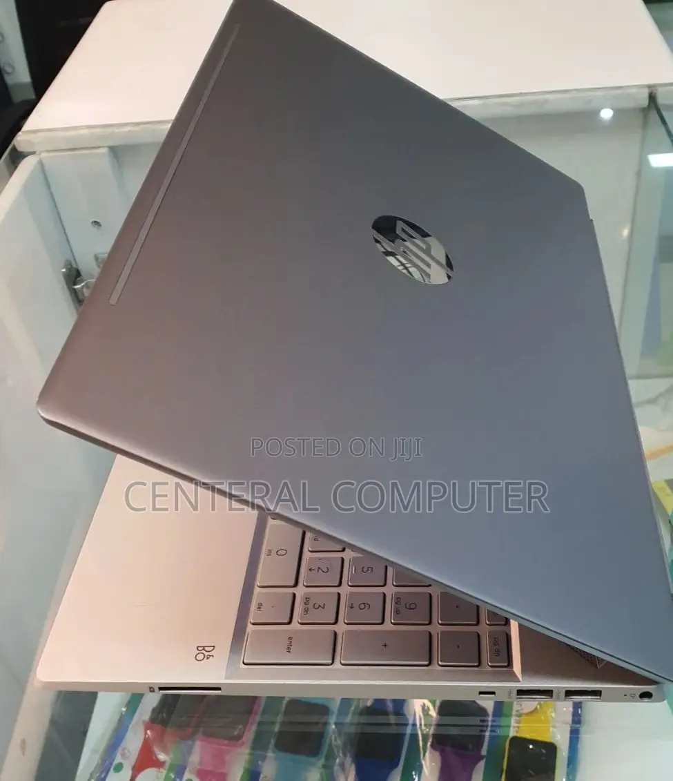 New Laptop HP Pavilion 10 8GB Intel Core I5 HDD+SSD 1T