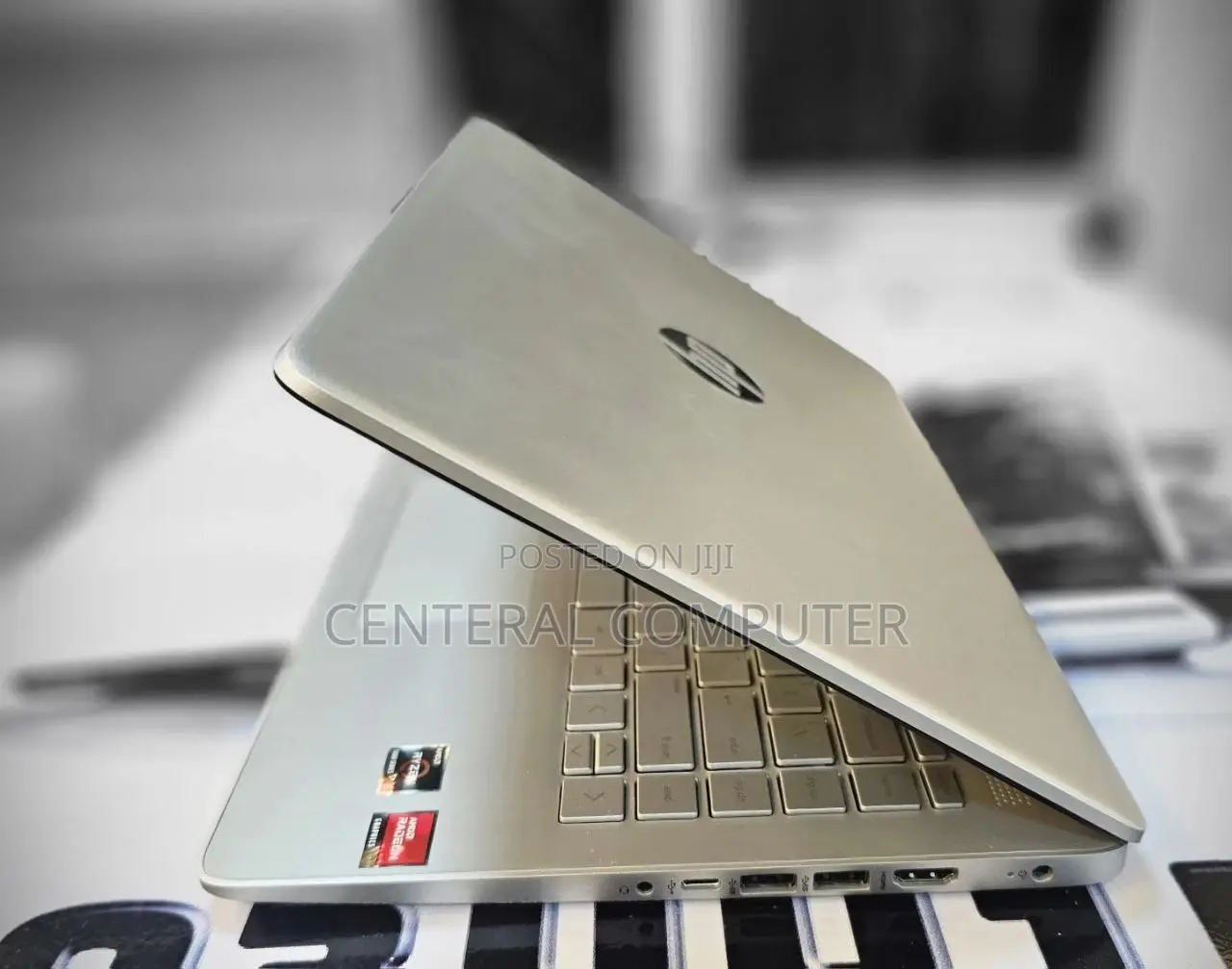 New Laptop HP Stream Notebook 8GB Intel Core I7 SSD 512GB
