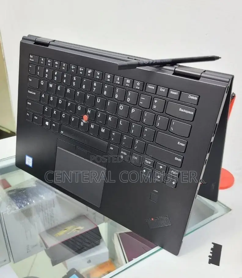 New Laptop Lenovo ThinkPad Yoga 8GB Intel Core I5 SSD 512GB