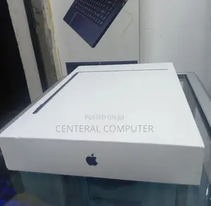 New Laptop Apple MacBook Air 2022 M2 8GB Apple M2 SSD 256GB