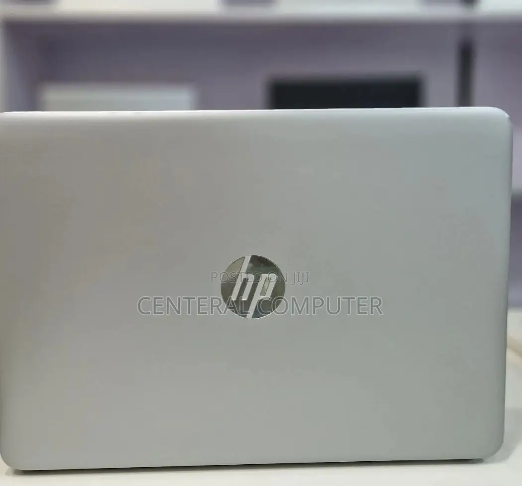 New Laptop HP 252 G3 8GB Intel Core I5 SSD 256GB