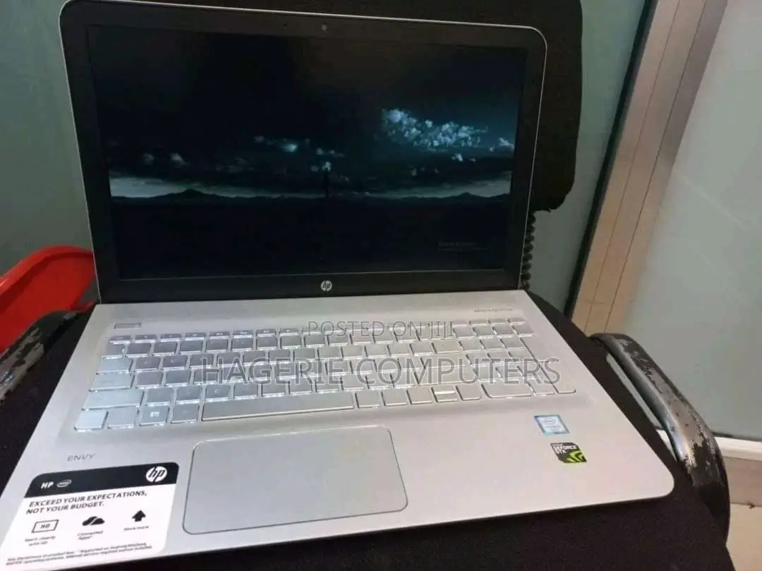 New Laptop HP Envy 15 12GB HDD+SSD 1.5T