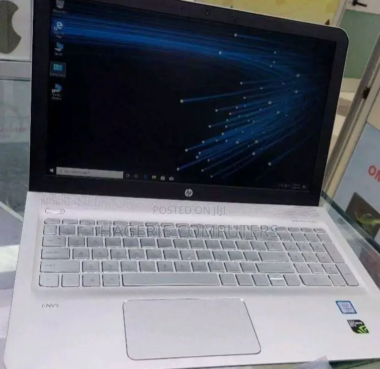 New Laptop HP Envy 15 12GB HDD+SSD 1.5T
