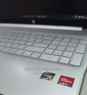 New Laptop HP 8GB AMD Ryzen 5 SSD 512GB
