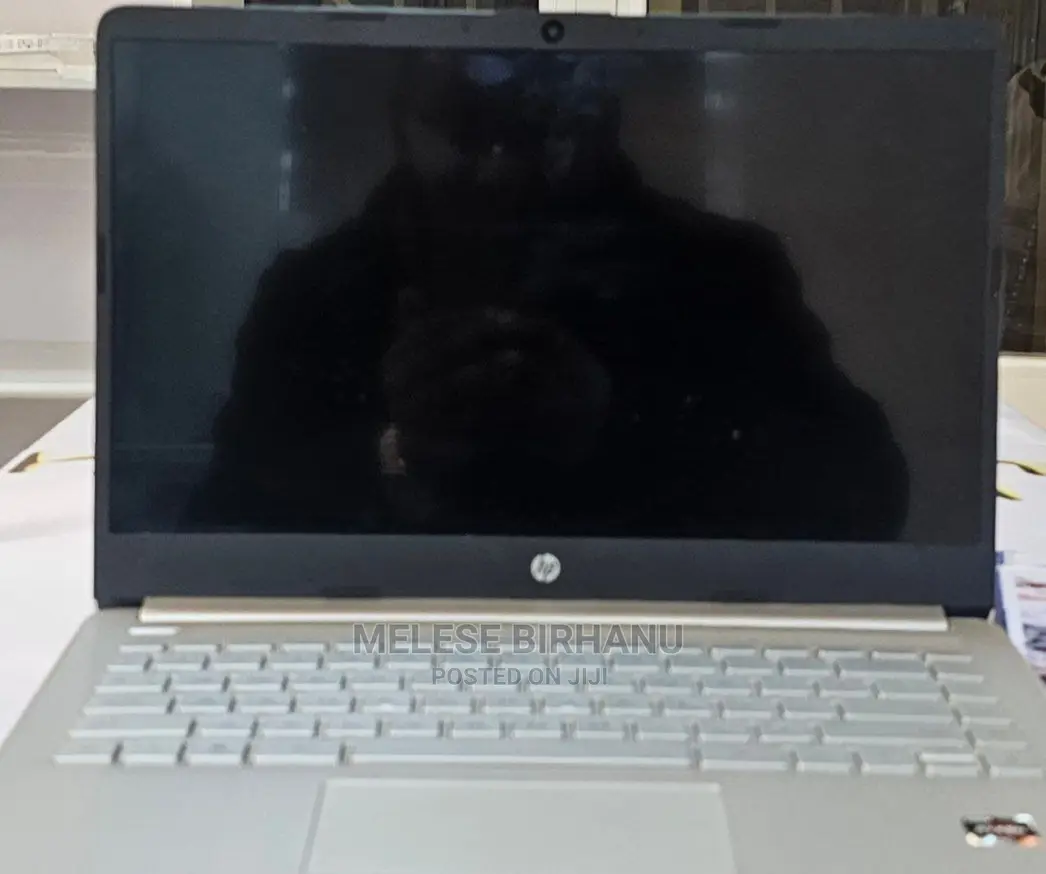 New Laptop HP 8GB AMD Ryzen 5 SSD 512GB