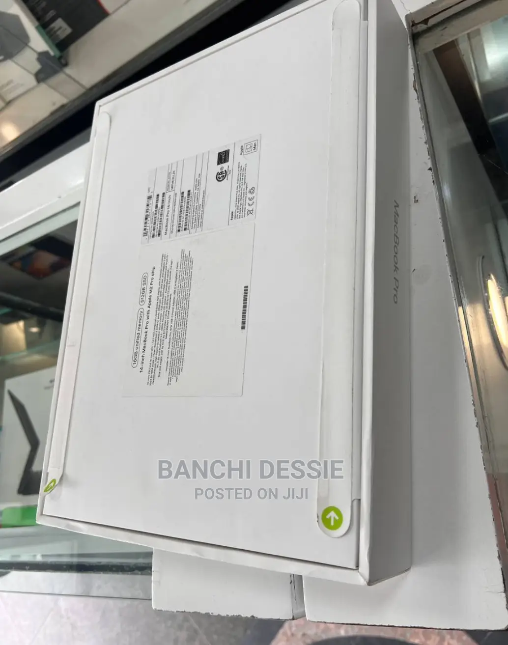 New Laptop Apple MacBook Pro 2023 M2 16GB Apple M2 SSD 512GB