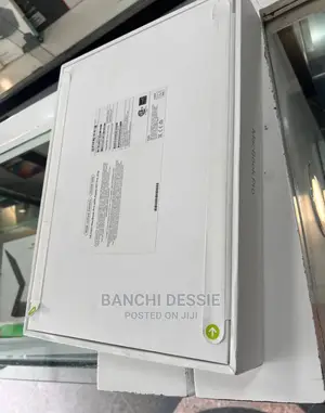 New Laptop Apple MacBook Pro 2023 M2 16GB Apple M2 SSD 512GB