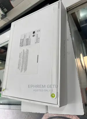 New Laptop Apple MacBook 2010 16GB Apple M2 SSD 512GB