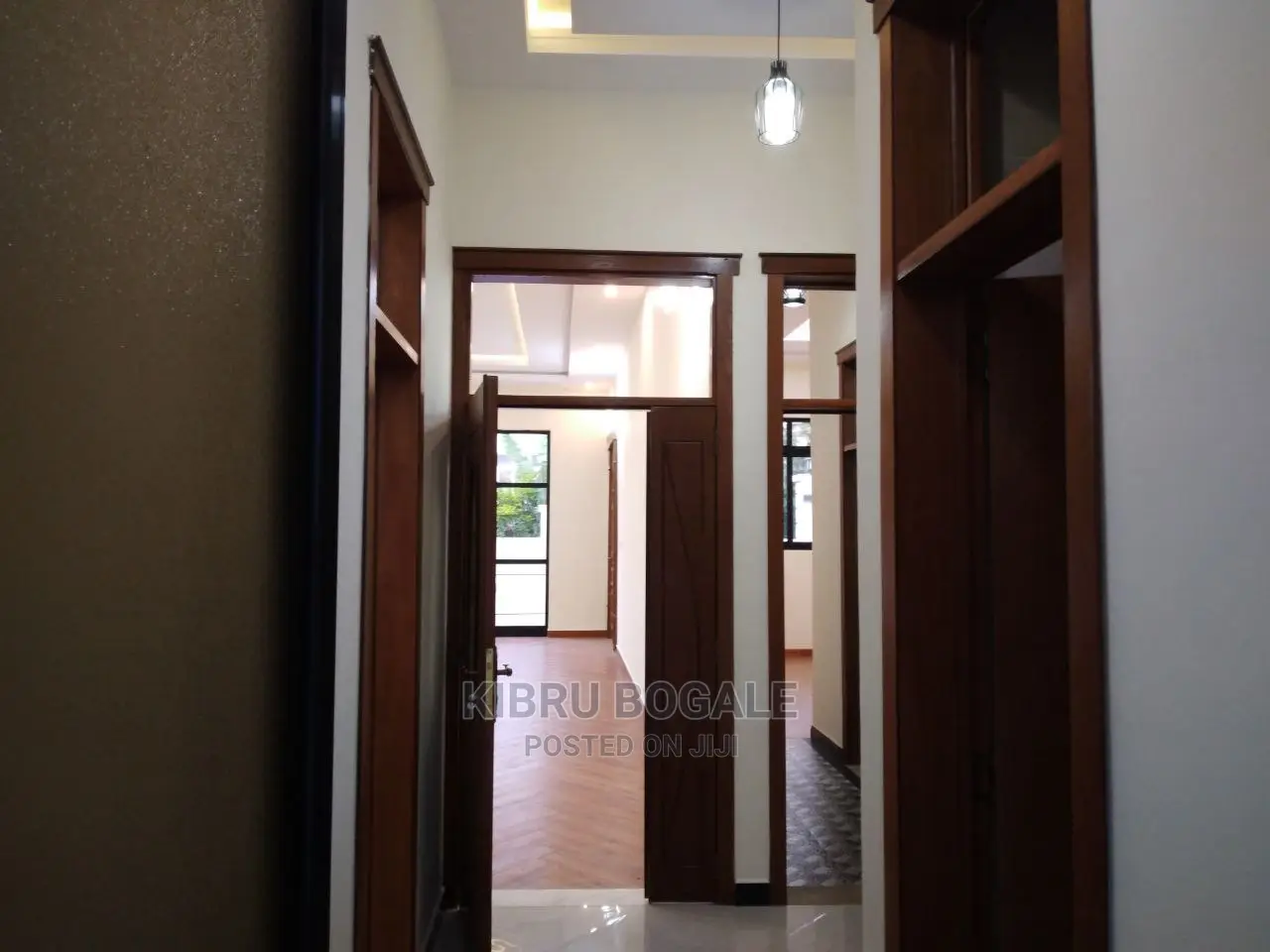 5bdrm Villa in Ayat, Bole for sale