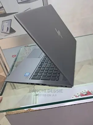 New Laptop HP ZBook 14u G5 16GB Intel Core I7 SSD 512GB