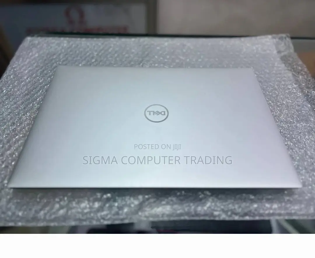 New Laptop Dell XPS 15 32GB Intel Core I9 SSD 512GB