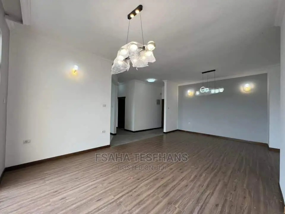 3bdrm Apartment in Apartment Luxury , Yeka for rent
