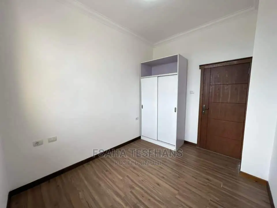 3bdrm Apartment in Apartment Luxury , Yeka for rent
