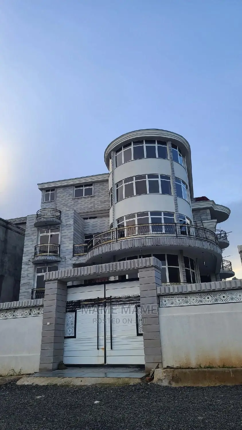 9bdrm House in Addis Abeba, Bole for sale