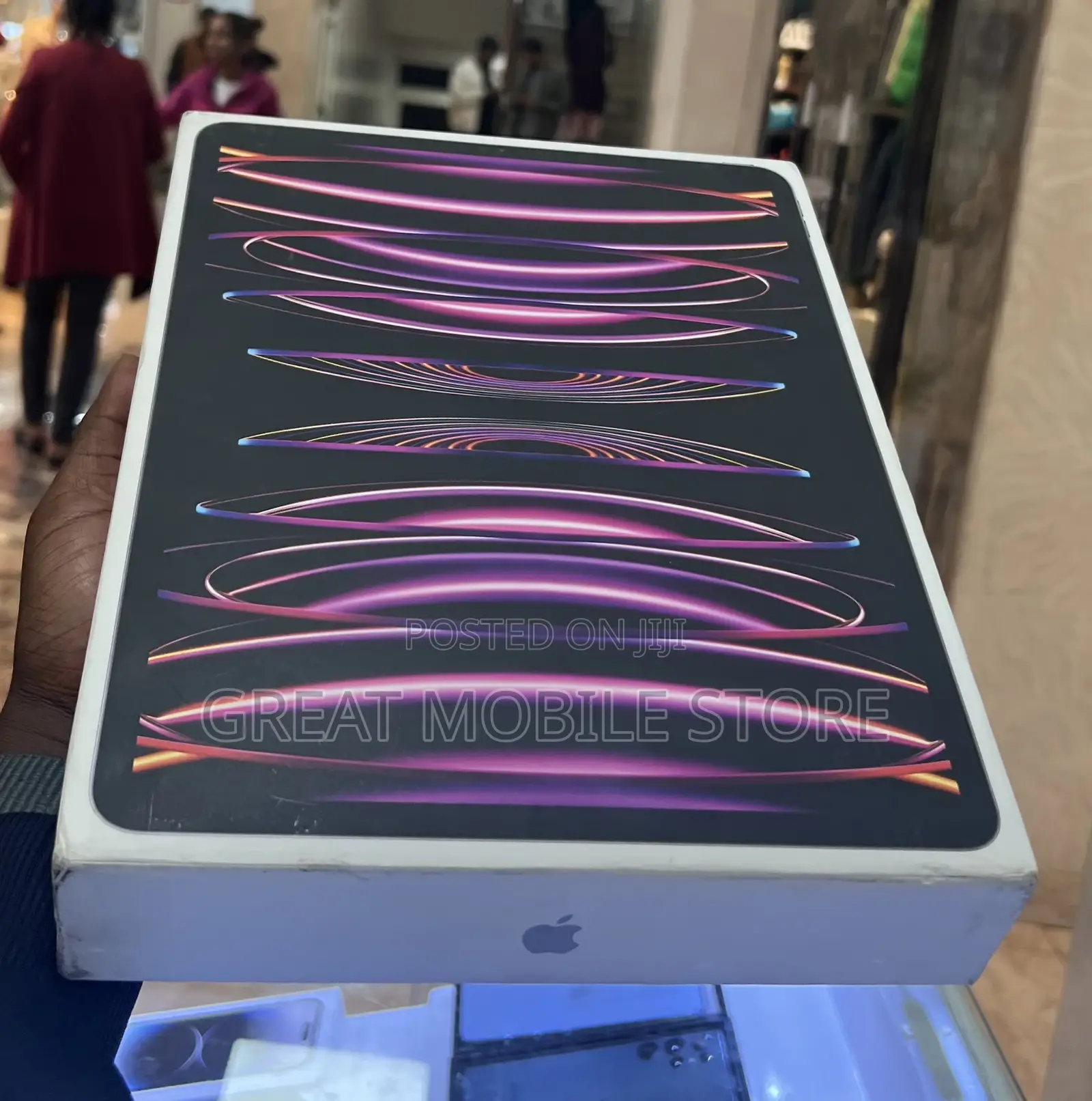 New Apple iPad Pro 12.9 (2022) 256 GB Gray