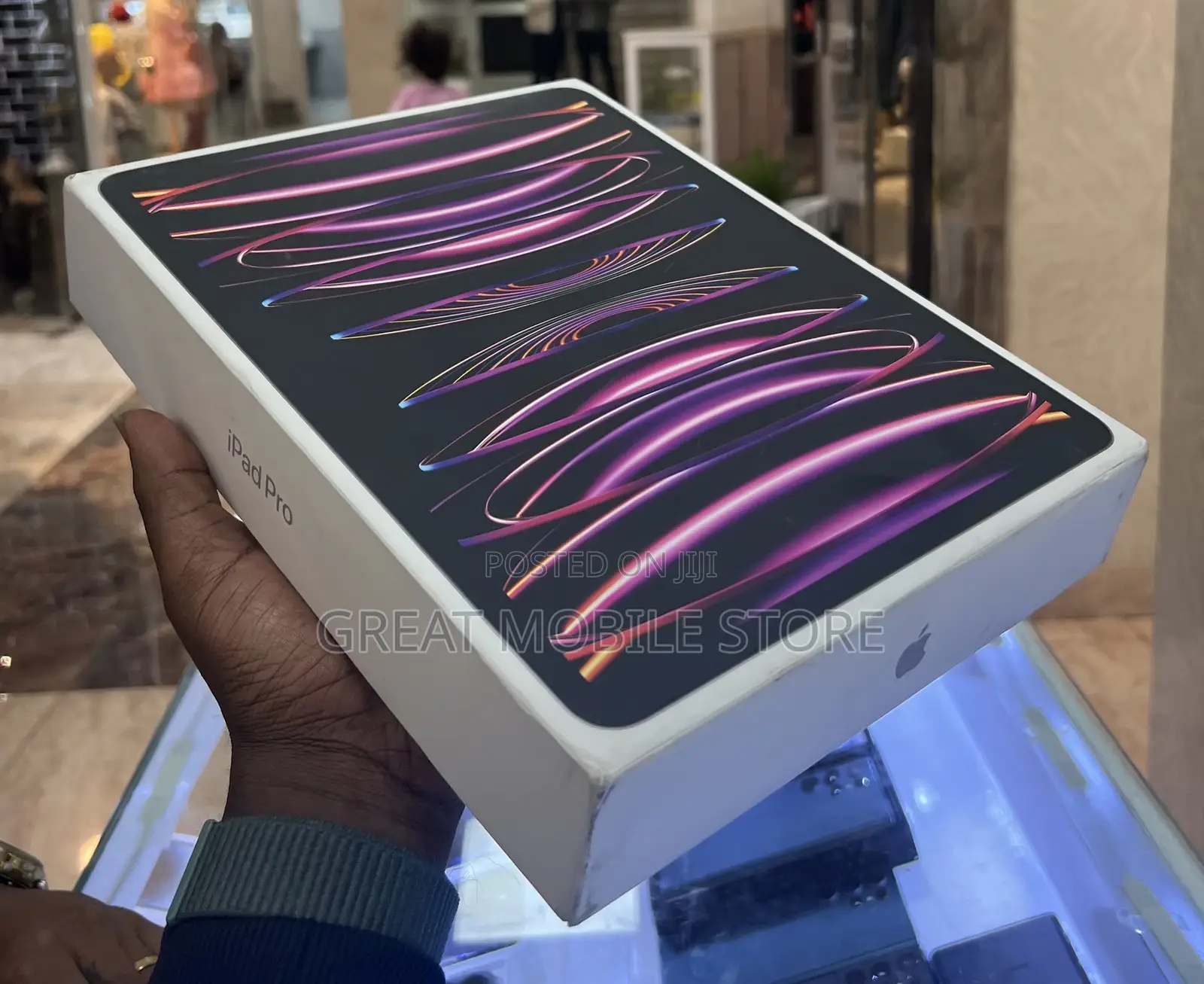 New Apple iPad Pro 12.9 (2022) 256 GB Gray