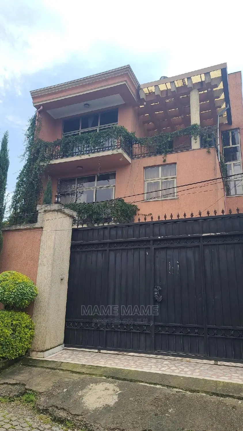 6bdrm House in Addis Abeba, Bole for sale