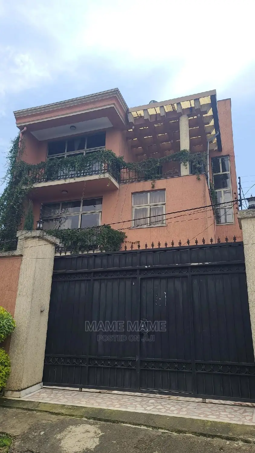 6bdrm House in Addis Abeba, Bole for sale