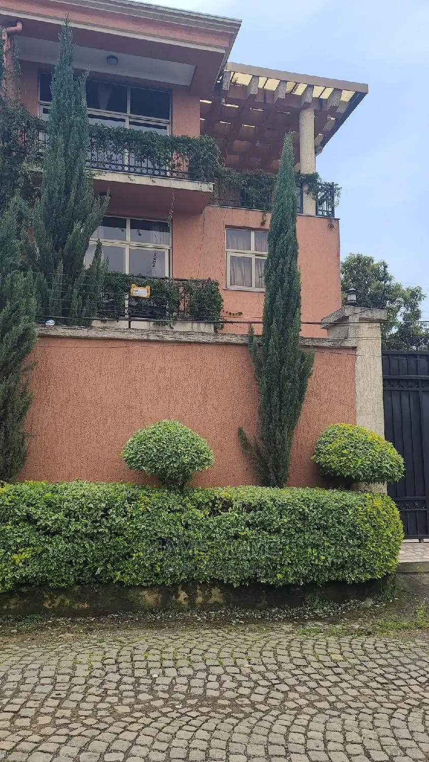 6bdrm House in Addis Abeba, Bole for sale