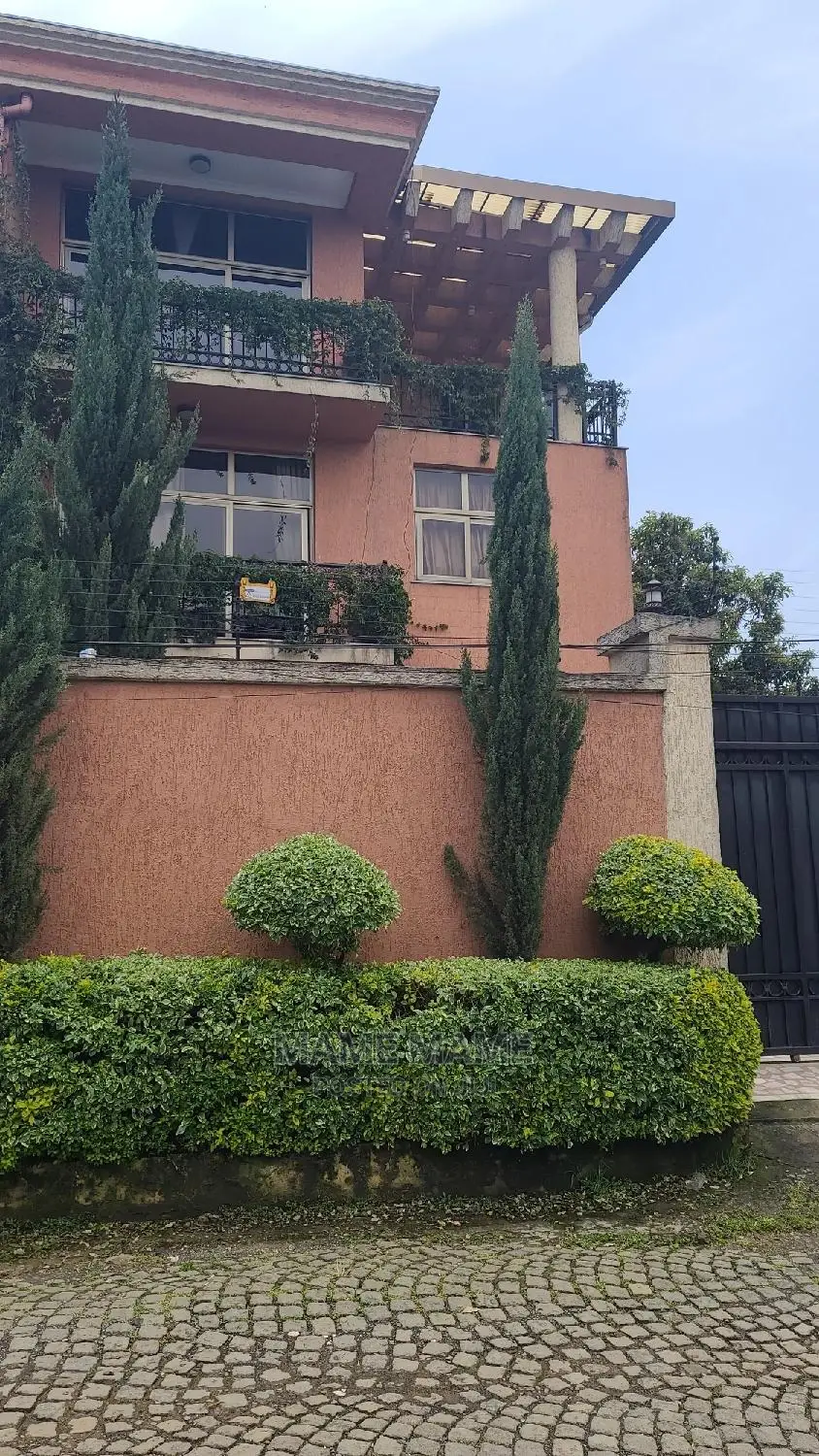 6bdrm House in Addis Abeba, Bole for sale
