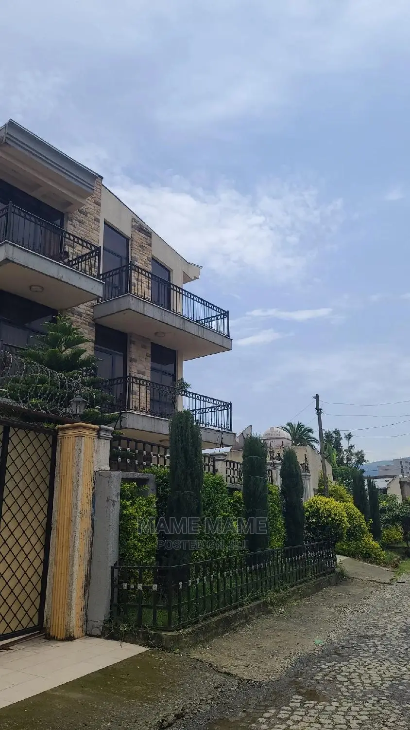6bdrm House in Addis Abeba, Bole for sale