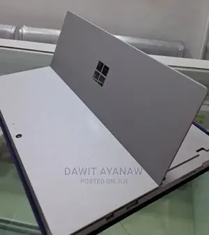 New Laptop Microsoft 8GB Intel Core I5 SSD 256GB