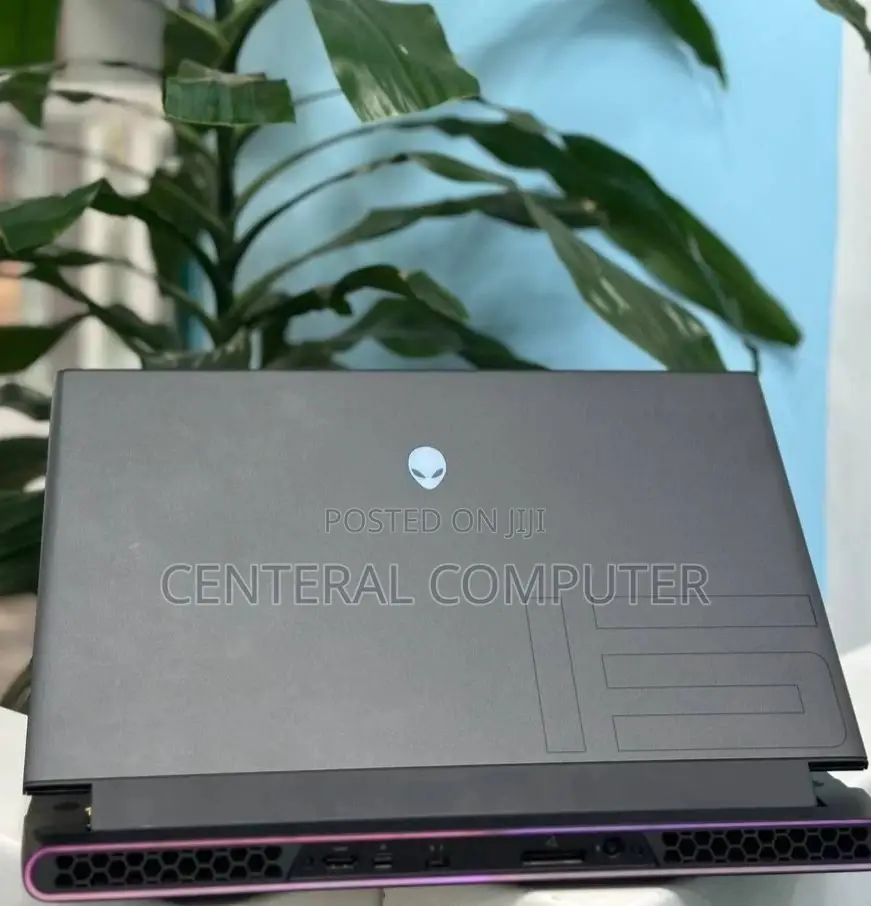New Laptop Alienware M17x R2 16GB Intel Core I7 SSD 512GB