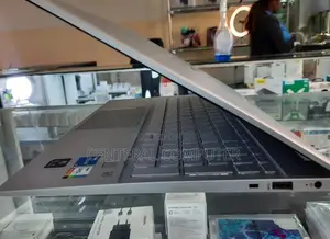 New Laptop HP Pavilion 11 16GB Intel Core I5 SSD 512GB