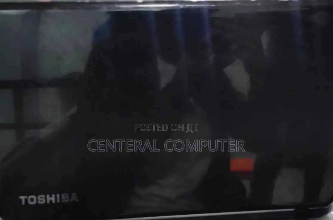 Laptop Toshiba Satellite C55 8GB Intel Core I5 SSD 256GB