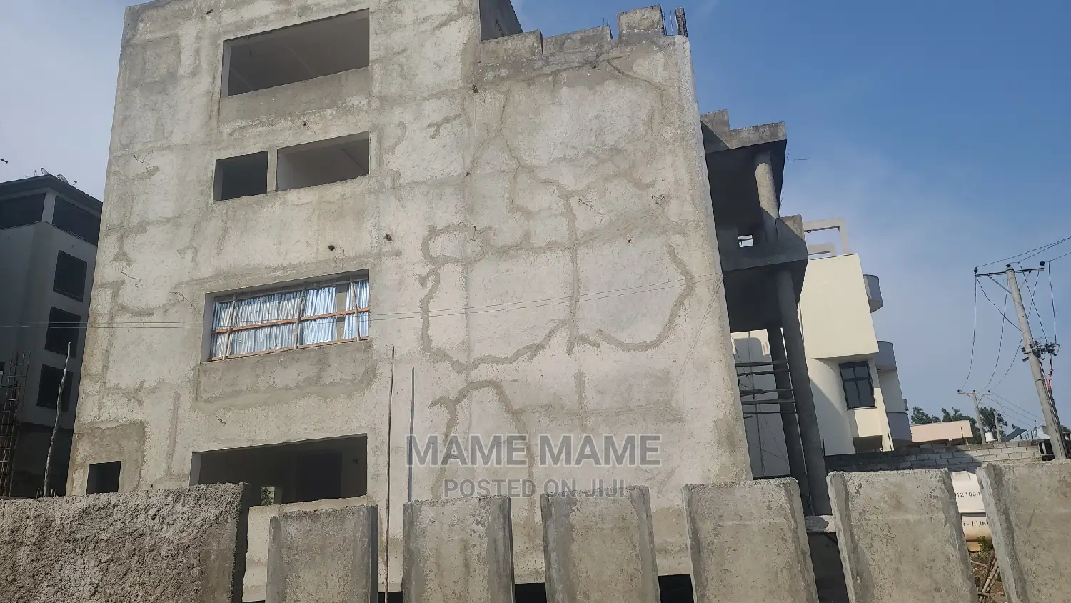 10bdrm House in Cmc, Yeka for sale