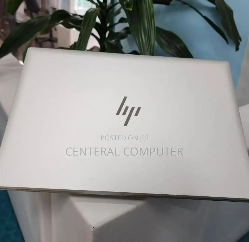 New Laptop HP EliteBook 830 16GB Intel Core I7 SSD 512GB