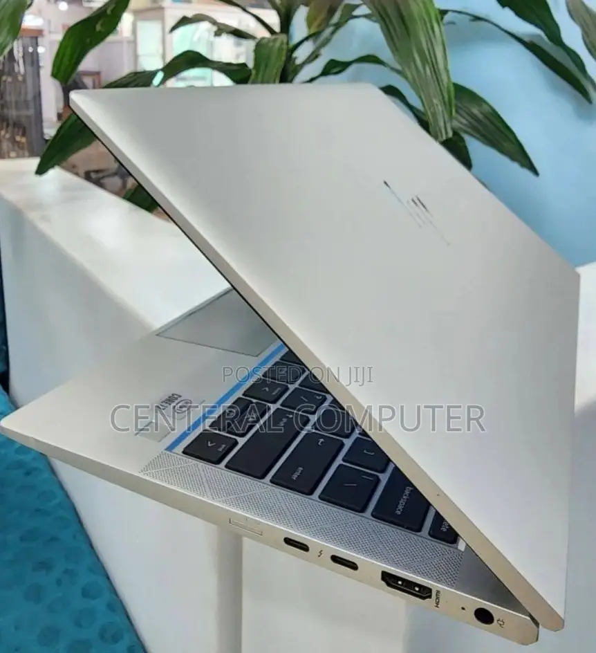 New Laptop HP EliteBook 830 16GB Intel Core I7 SSD 512GB