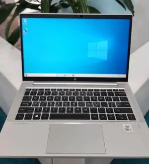 Photo - New Laptop HP EliteBook 830 16GB Intel Core I7 SSD 512GB