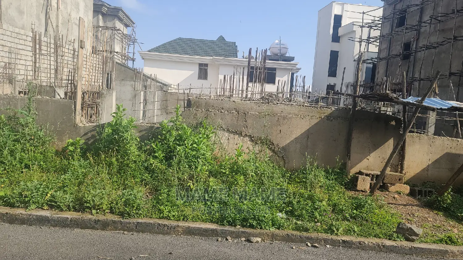 10bdrm Mansion in Cmc, Yeka for sale